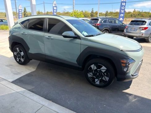 Used 2025 Hyundai Kona SEL AWD/4WD image 7
