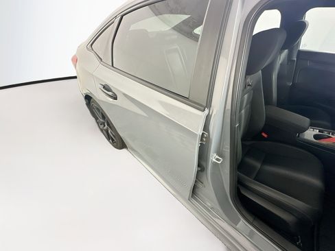 Used 2025 Honda Civic Sport image 28