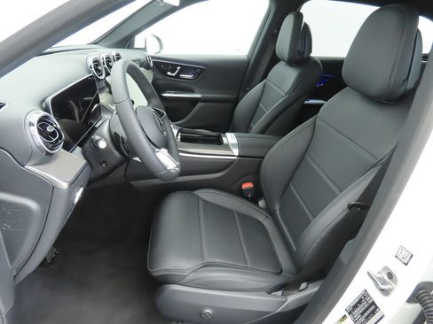 Certified 2026 Mercedes-Benz GLC 300 image 19