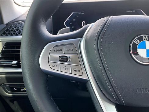 Used 2025 BMW X7 xDrive40i AWD/4WD image 21