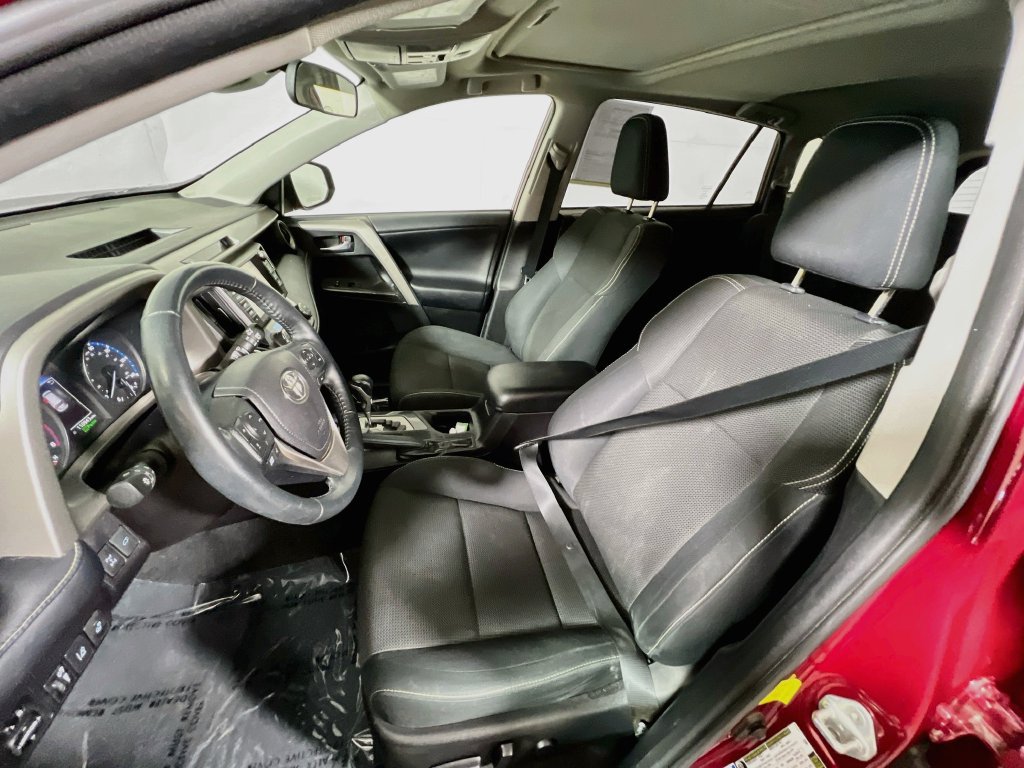 Used 2018 Toyota RAV4 Adventure AWD/4WD image 18
