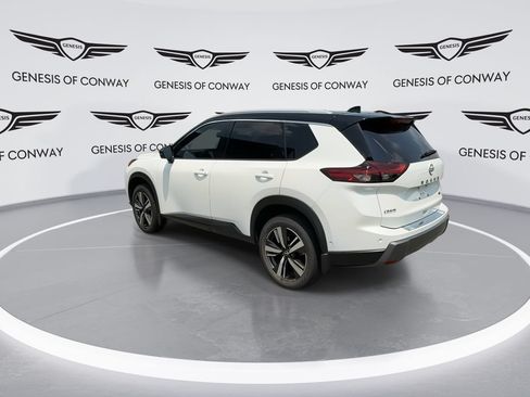 Used 2024 Nissan Rogue SL w/ SL Premium Package FWD image 6