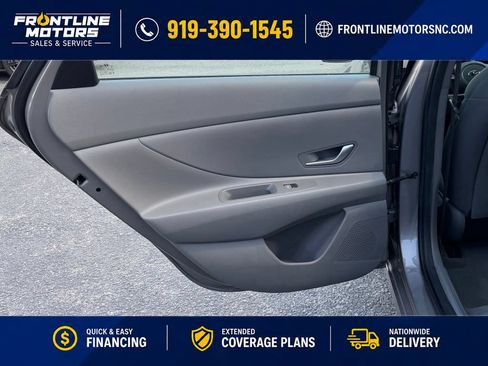 Used 2022 Hyundai Elantra SE FWD image 16