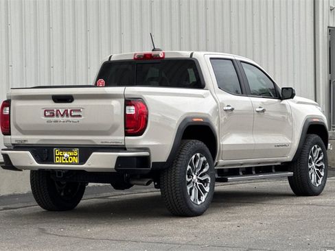 New 2026 GMC Canyon Denali image 5