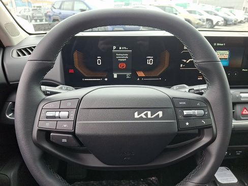 New 2026 Kia K4 EX FWD image 17