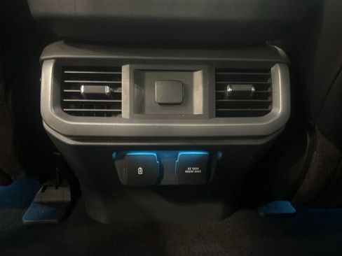 Used 2023 Ford F150 Lariat w/ Max Trailer Tow Package image 14