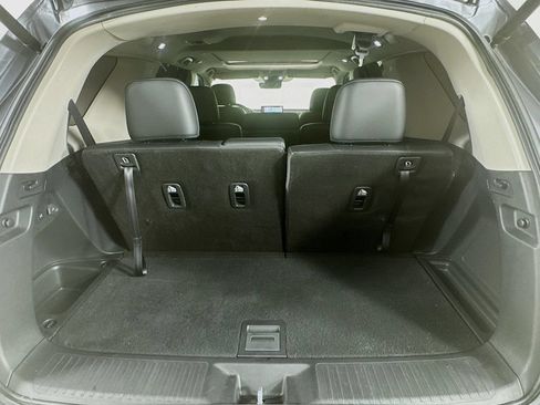 Used 2023 Honda Pilot Touring image 32