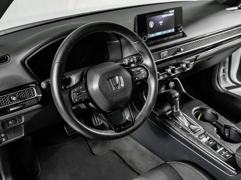 Used 2023 Honda Civic Sport image 15