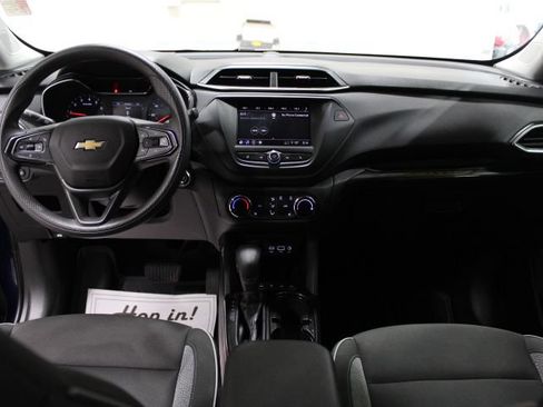 Used 2022 Chevrolet TrailBlazer LT AWD/4WD image 27