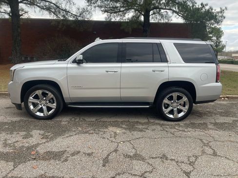 Used 2016 GMC Yukon SLT w/ Open Road Package image 2