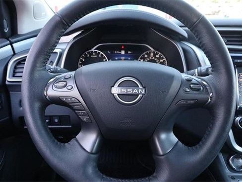 Used 2024 Nissan Murano SL image 13