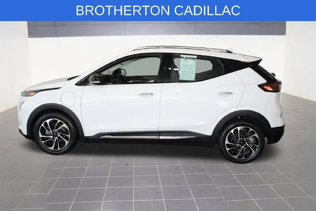 Used 2022 Chevrolet Bolt EUV Premier w/ Sun & Sound Package FWD image 2