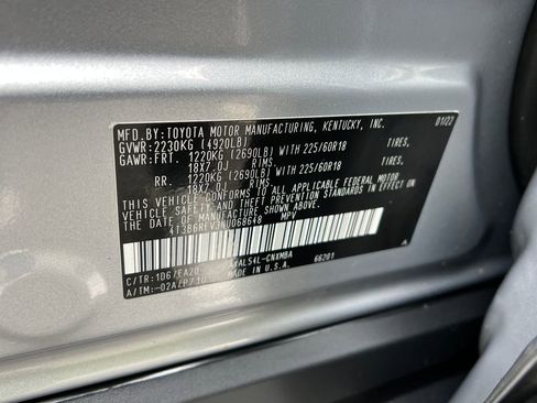 Used 2022 Toyota RAV4 XLE Premium AWD/4WD image 27