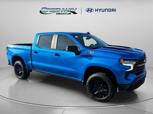 Used 2025 Chevrolet Silverado 1500 LT Trail Boss w/ Convenience Package II AWD/4WD image 1