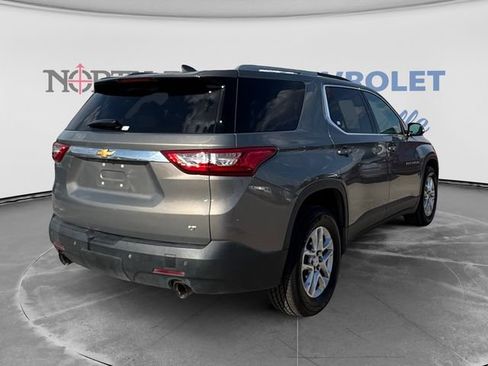 Used 2018 Chevrolet Traverse LT FWD image 3