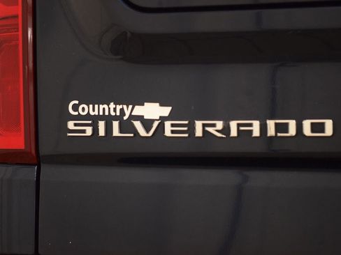 Used 2023 Chevrolet Silverado 1500 High Country w/ High Country Premium Package AWD/4WD image 26