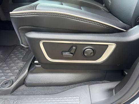 Used 2026 RAM 1500 Laramie w/ Sport Appearance Package AWD/4WD image 18