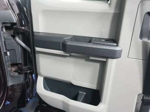Certified 2019 Ford F150 XL w/ Equipment Group 101A Mid AWD/4WD image 31