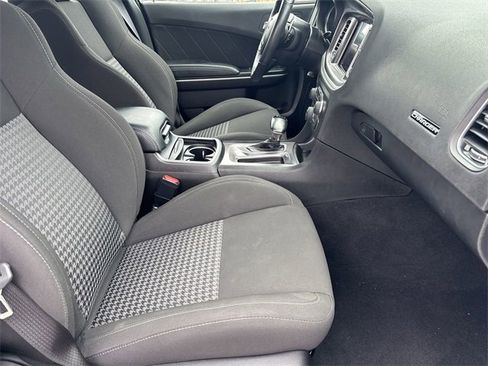 Certified 2022 Dodge Charger R/T image 12