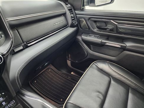 Used 2023 RAM 1500 Limited AWD/4WD image 12