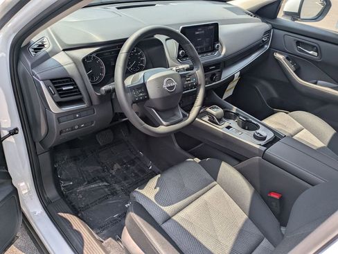 New 2025 Nissan Rogue SV image 7