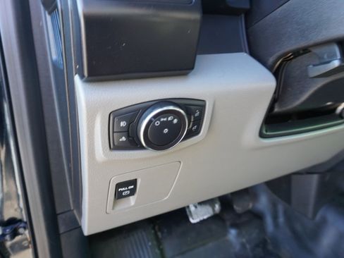 Used 2018 Ford F150 XL w/ Equipment Group 101A Mid image 10