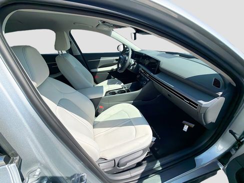 New 2026 Hyundai Sonata SEL FWD image 20