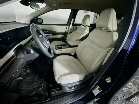 Used 2023 Nissan Ariya FWD image 13