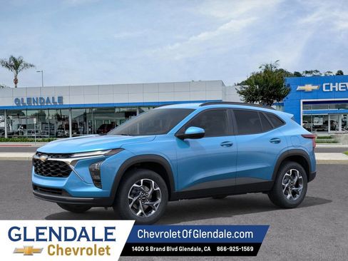 New 2026 Chevrolet Trax LT FWD image 1