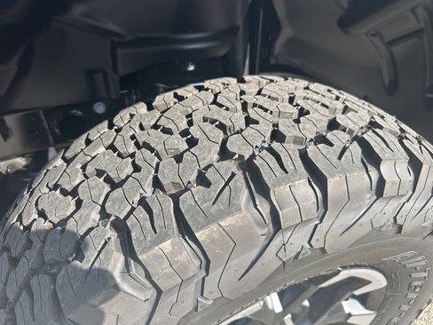 New 2025 Jeep Wrangler Rubicon w/ Steel Bumper Group image 29