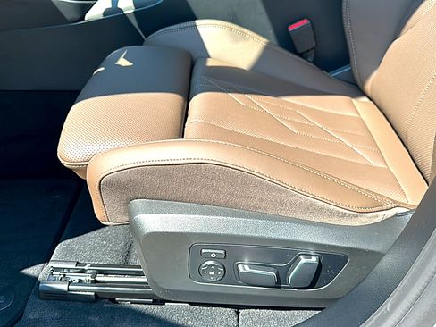 New 2026 BMW X3 xDrive30i w/ Premium Package AWD/4WD image 12