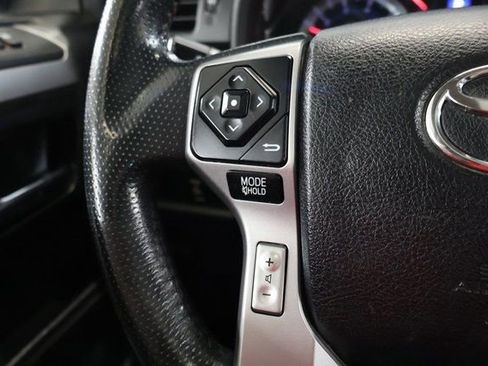 Used 2018 Toyota 4Runner SR5 Premium AWD/4WD image 18