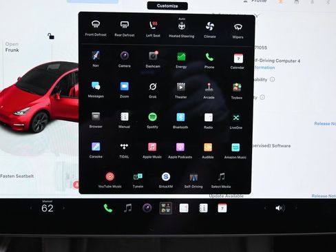 Used 2024 Tesla Model Y Long Range RWD image 30