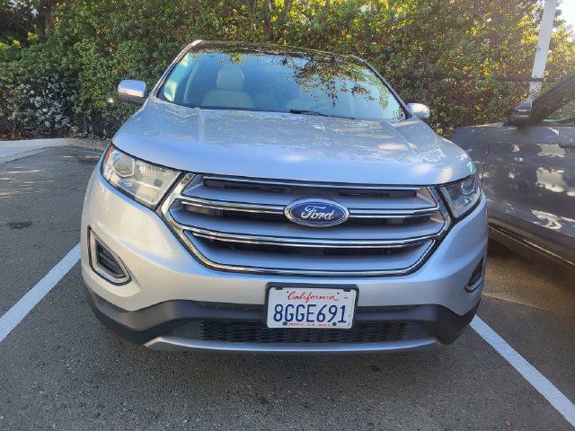 Used 2017 Ford Edge Titanium FWD image 2