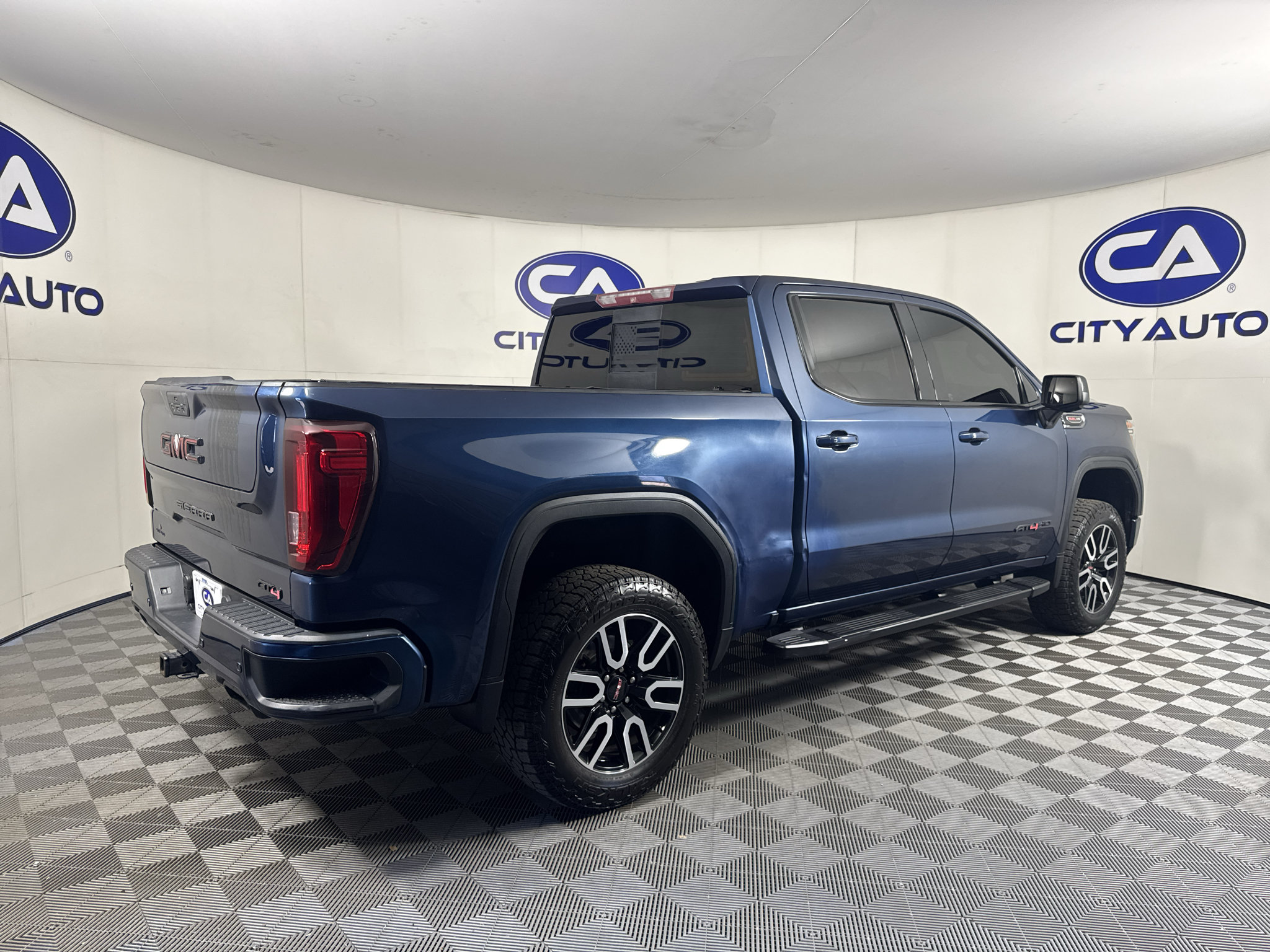 Used 2019 GMC Sierra 1500 AT4 w/ AT4 Premium Package AWD/4WD image 3