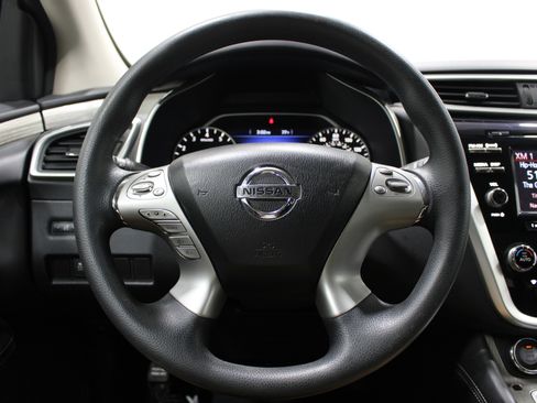 Used 2017 Nissan Murano S FWD image 9