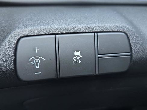 New 2026 Hyundai Elantra Limited FWD image 26