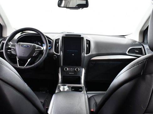 Used 2024 Ford Edge SEL w/ Convenience Package image 7