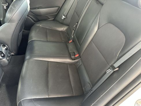 Used 2019 Kia Stinger image 24