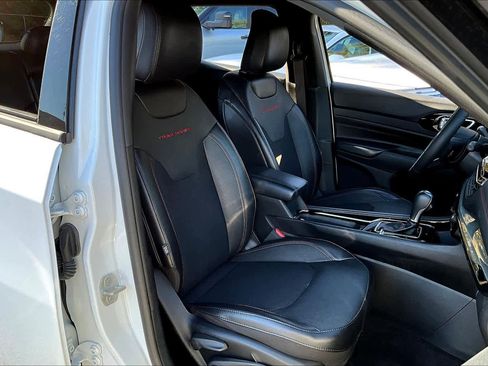 Used 2023 Jeep Compass Trailhawk image 8