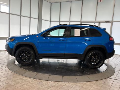 Used 2022 Jeep Cherokee Trailhawk w/ Premium Leather Package image 5