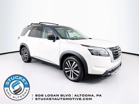 Used 2023 Nissan Pathfinder Platinum AWD/4WD image 1