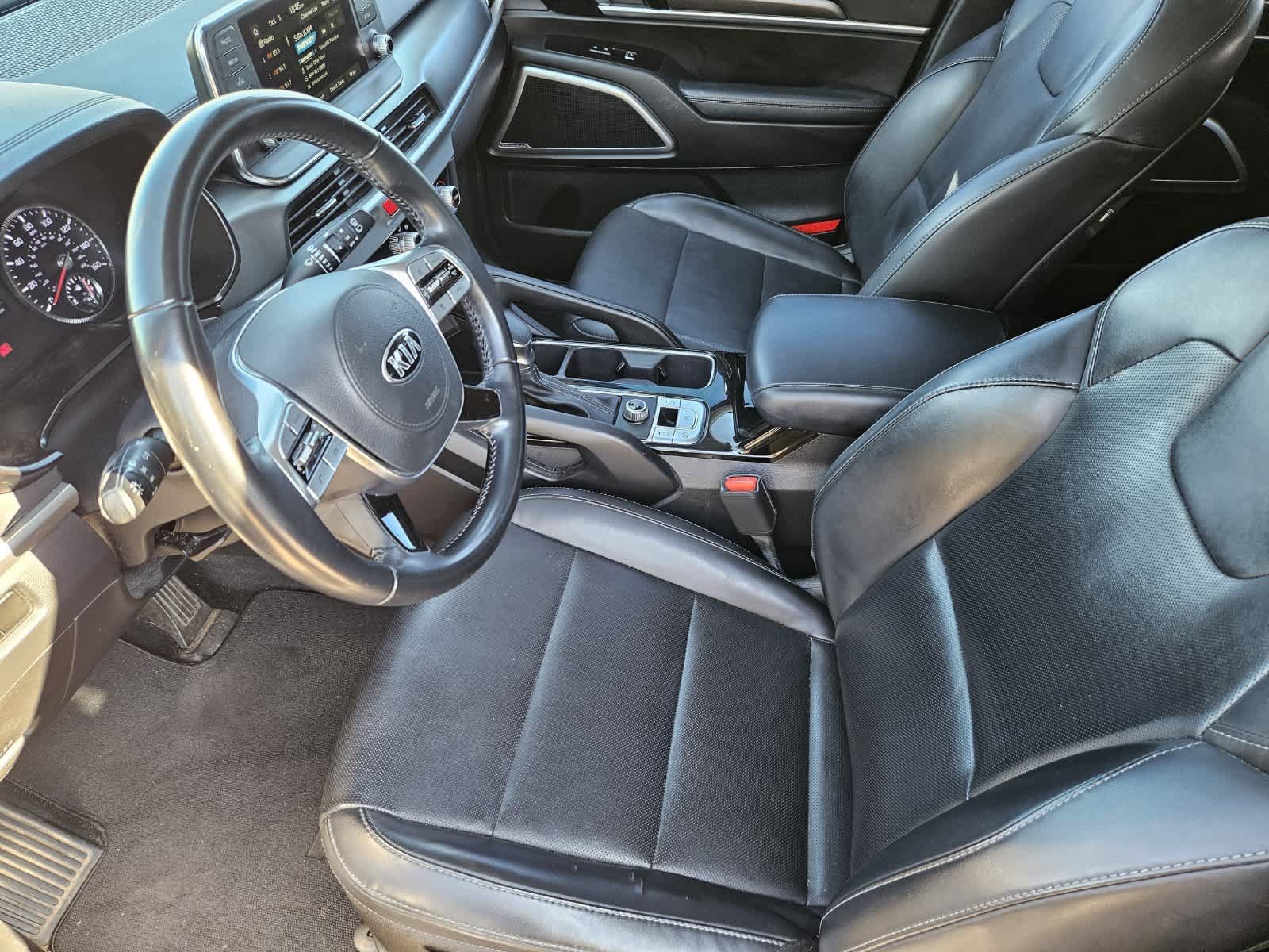 Used 2021 Kia Telluride LX FWD image 2