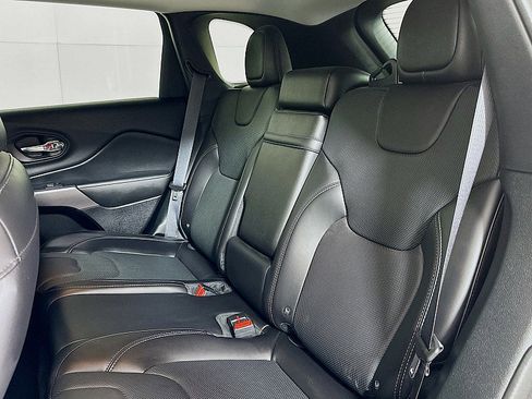 Used 2019 Jeep Cherokee Limited w/ Trailer Tow Group image 20