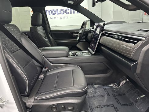 Used 2025 GMC Sierra EV Denali image 22