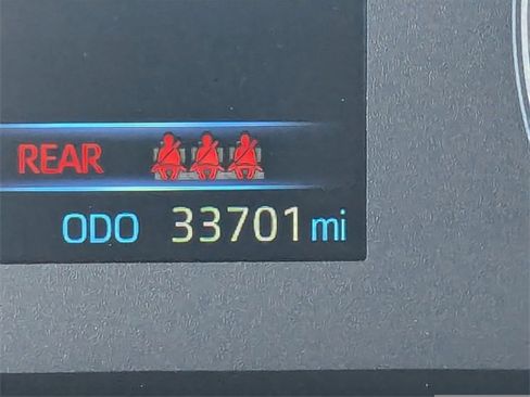 Used 2024 Toyota Corolla LE image 31