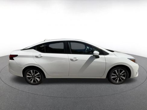 Used 2025 Nissan Versa SV FWD image 16