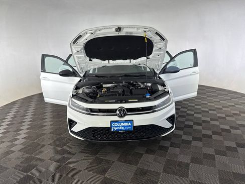 Used 2025 Volkswagen Jetta Sport FWD image 12