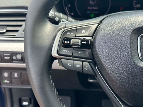 Certified 2018 Honda Accord Touring image 30