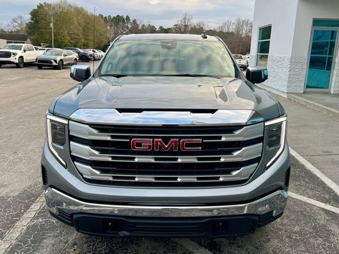 New 2026 GMC Sierra 1500 SLE image 13